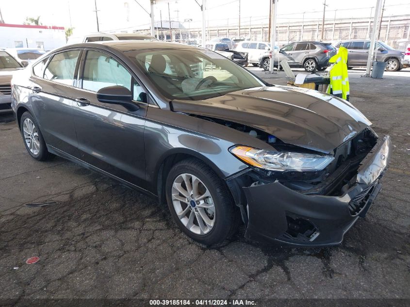 Lot #2543823969 2019 FORD FUSION SE salvage car