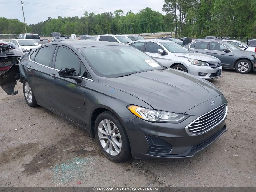 Lot #2550788265 2019 FORD FUSION SE salvage car