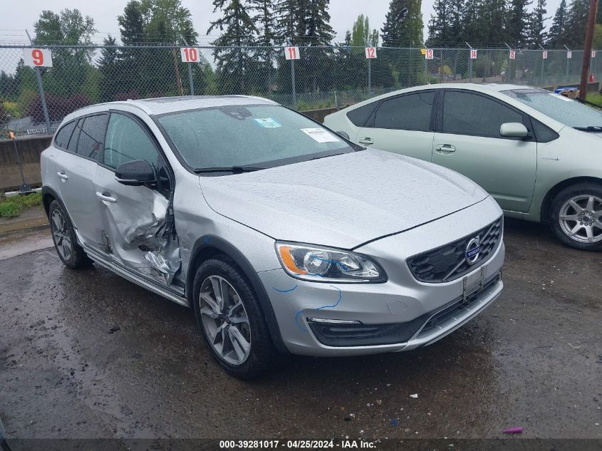 Lot #2536941316 2018 VOLVO V60 CROSS COUNTRY T5 salvage car