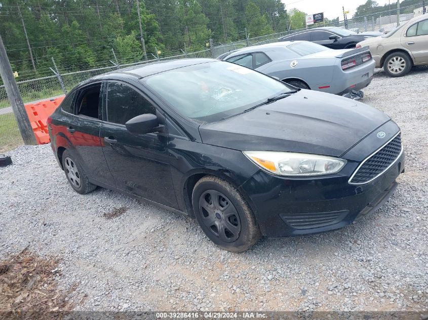 Lot #2521963676 2017 FORD FOCUS S salvage car