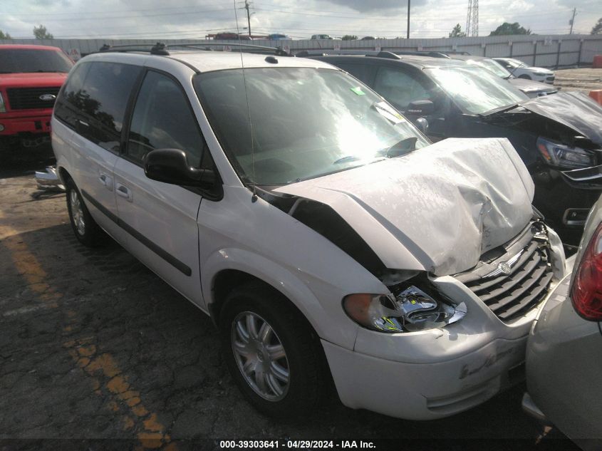 Lot #2534655808 2005 CHRYSLER TOWN & COUNTRY salvage car