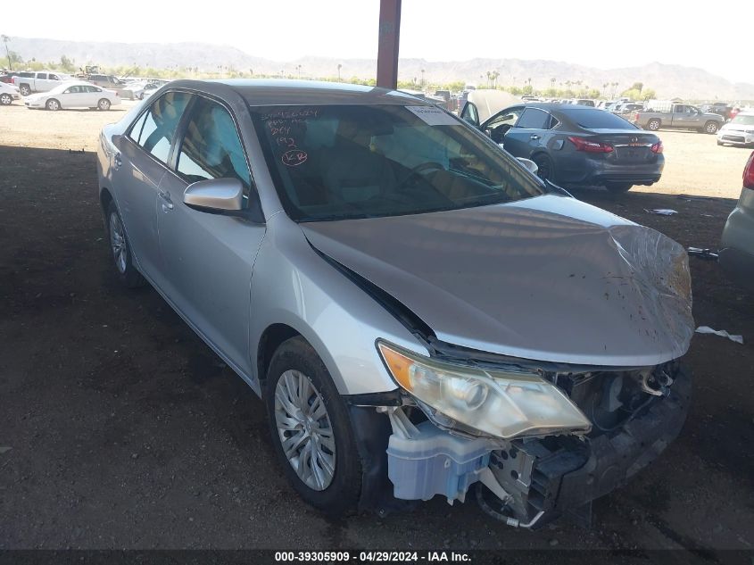 Lot #2541533998 2014 TOYOTA CAMRY LE salvage car