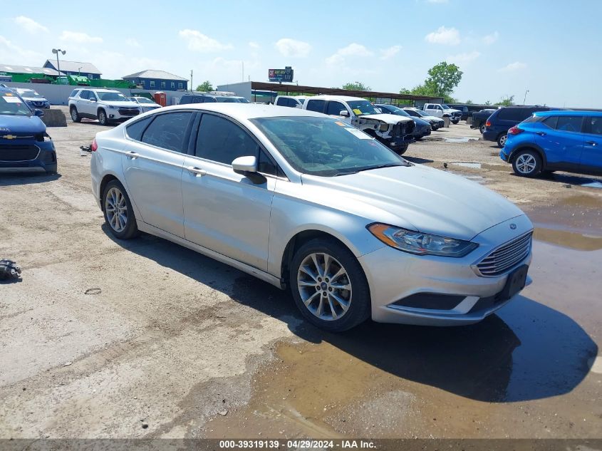 Lot #2550793890 2017 FORD FUSION SE salvage car