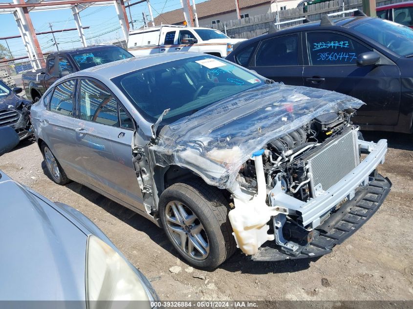 Lot #2550786629 2015 FORD FUSION SE salvage car