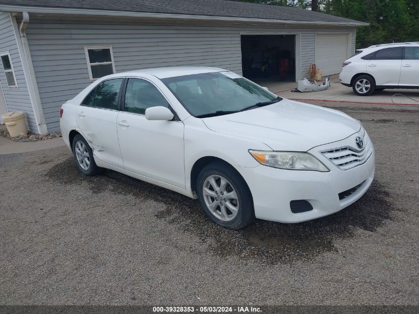 Lot #2539234465 2011 TOYOTA CAMRY LE salvage car