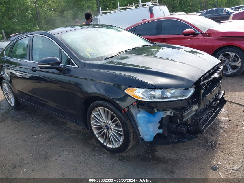 Lot #2550786951 2015 FORD FUSION SE salvage car