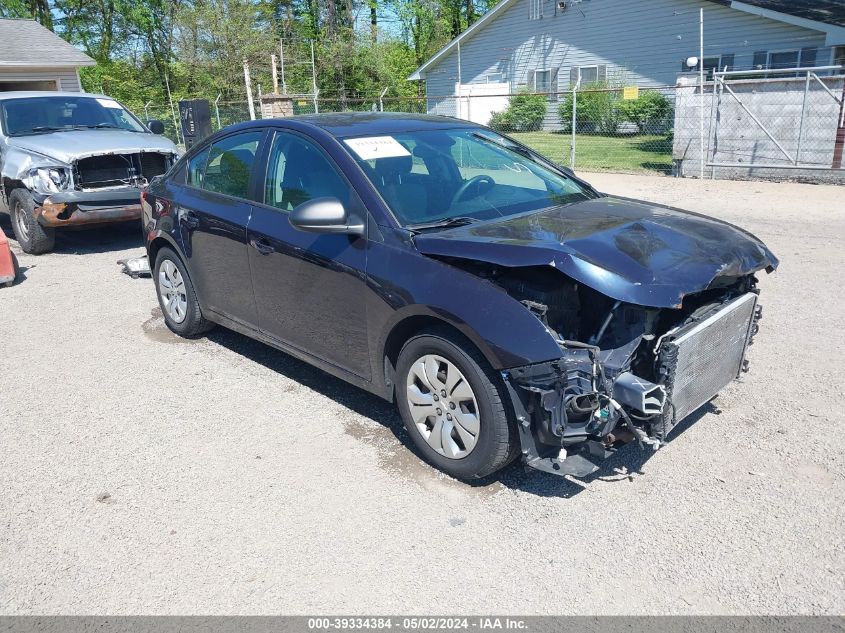 Lot #2539234632 2015 CHEVROLET CRUZE LS AUTO salvage car