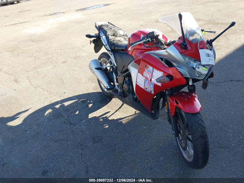 2011 HONDA CBR250 R #3035091136