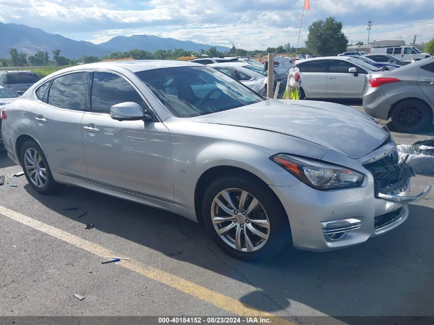 2018 INFINITI Q70 3.7X LUXE #3010278739