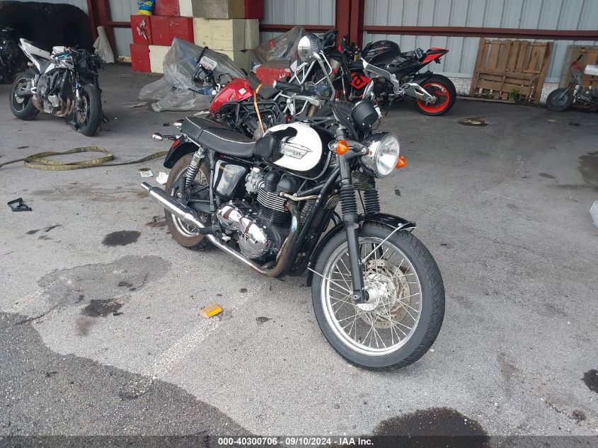 2011 TRIUMPH MOTORCYCLE BONNEVILLE T/100 #2992827319