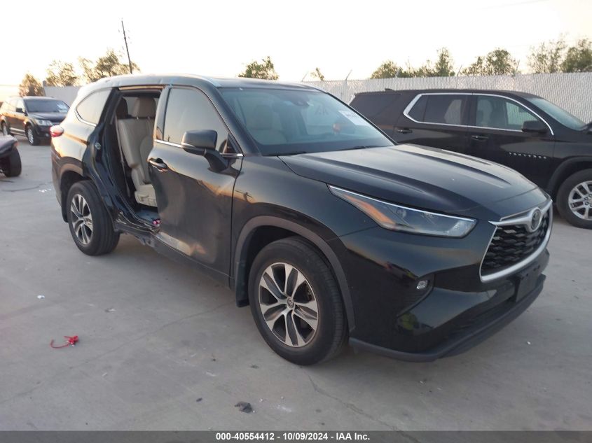 2021 TOYOTA HIGHLANDER XLE #2992819642