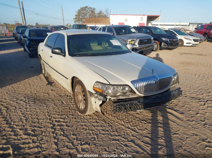 2005 LINCOLN TOWN CAR SIGNATURE #2995298052