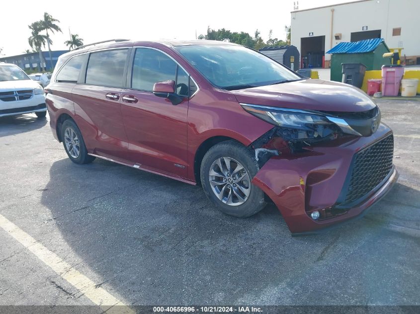 2021 TOYOTA SIENNA XLE #2982985477