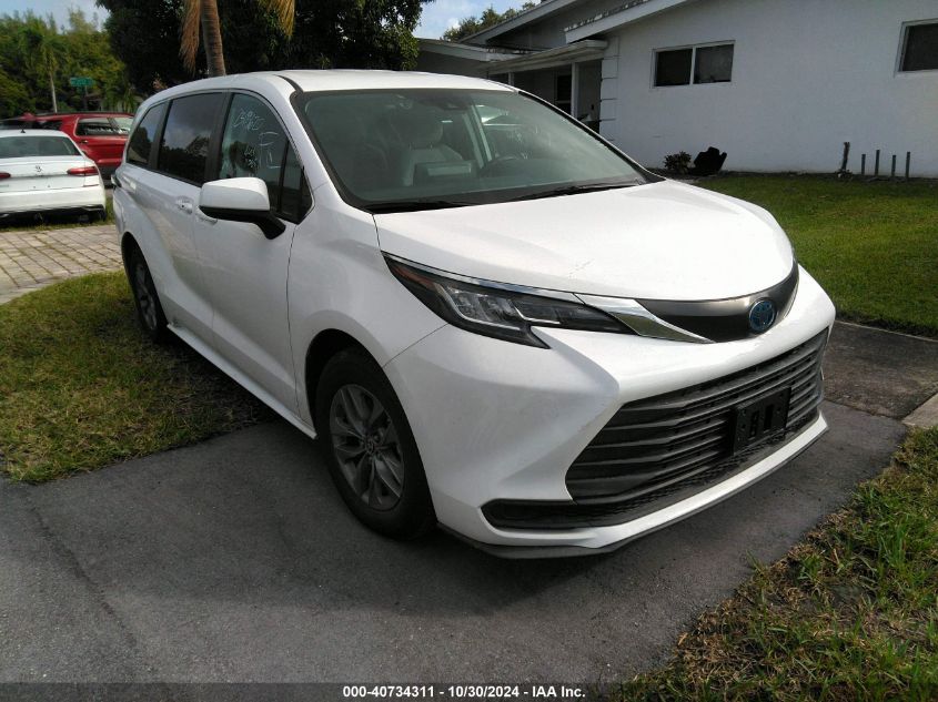 2022 TOYOTA SIENNA LE #2990347192