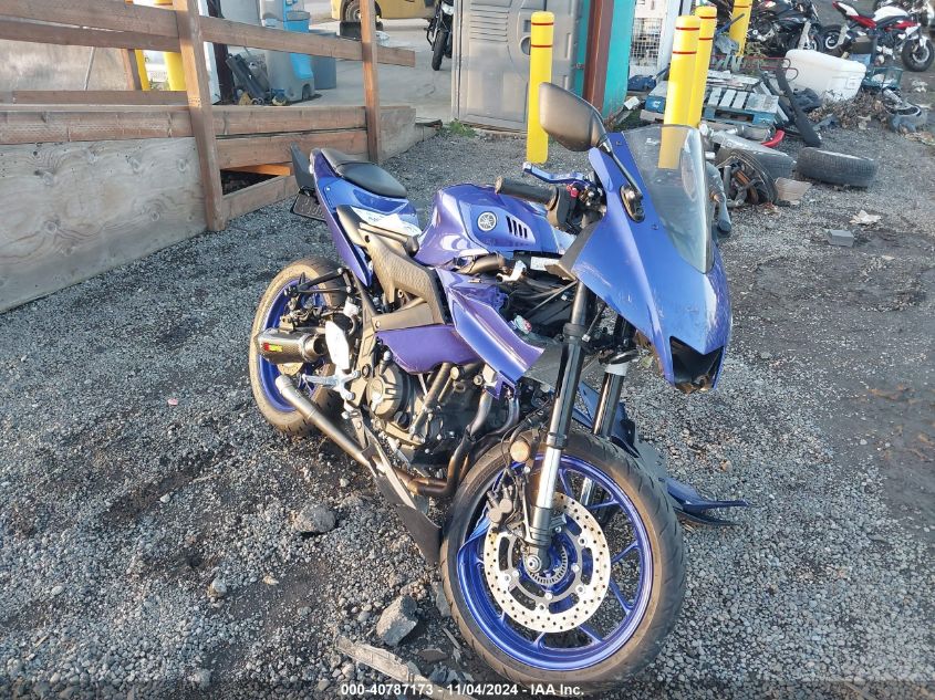 2023 YAMAHA YZFR3 A #3035090679