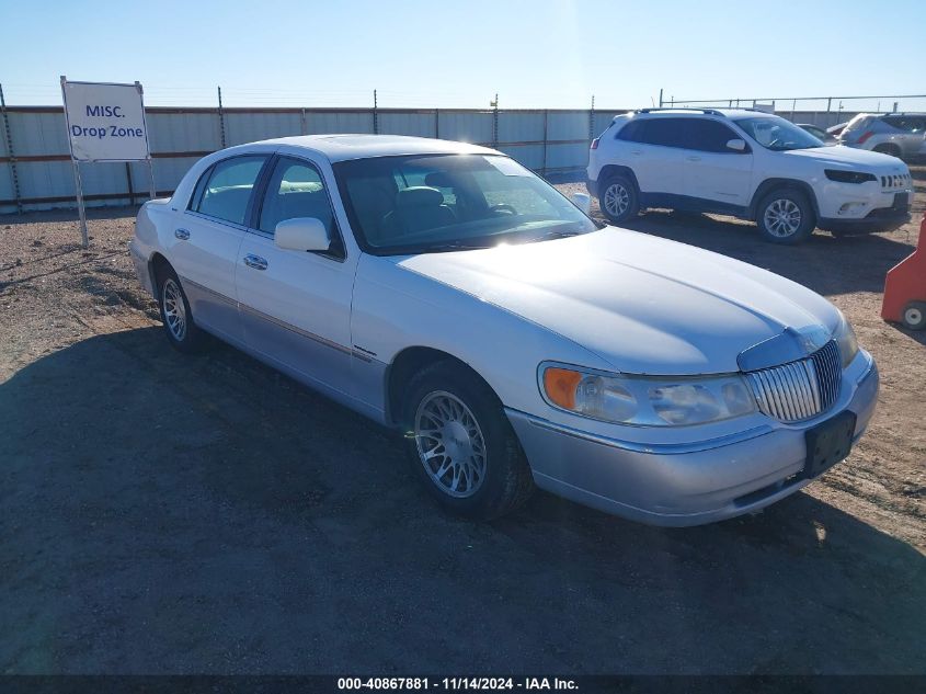 2000 LINCOLN TOWN CAR SIGNATURE #2995287953