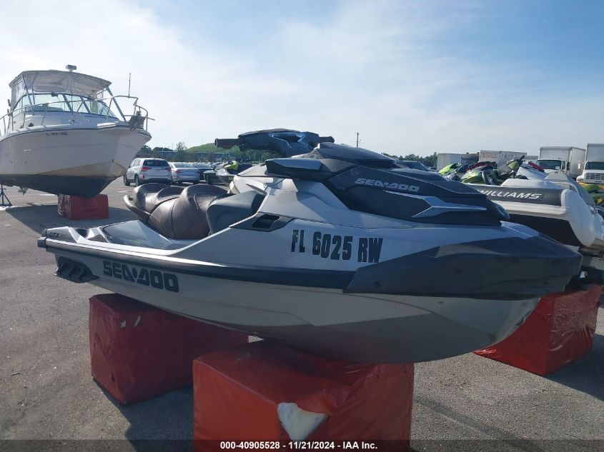 2019 SEADOO GTX-300 LIMITED #3035090106