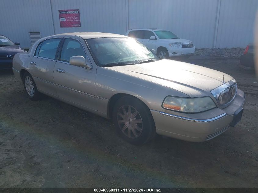 2010 LINCOLN TOWN CAR SIGNATURE LIMITED #3034052735