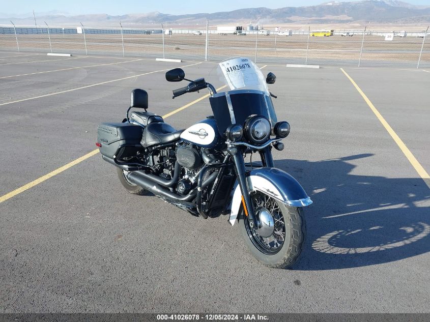 2019 HARLEY-DAVIDSON FLHCS #3035095607