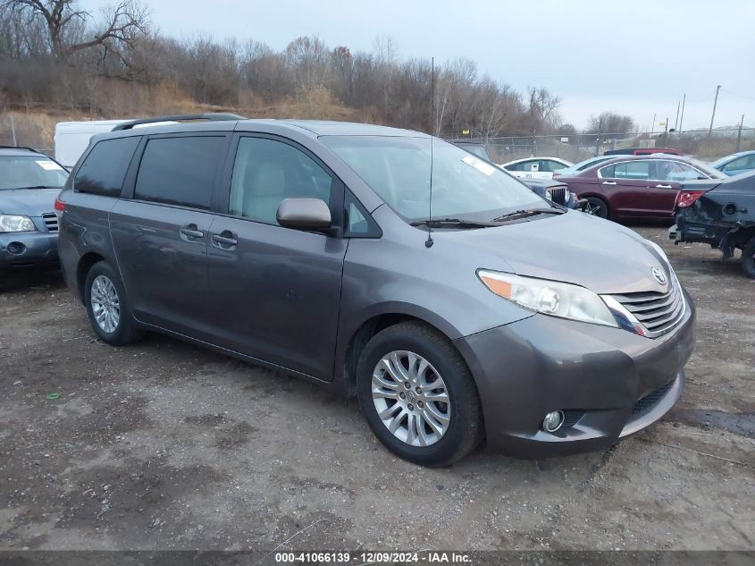 2013 TOYOTA SIENNA XLE V6 8 PASSENGER #3035080028