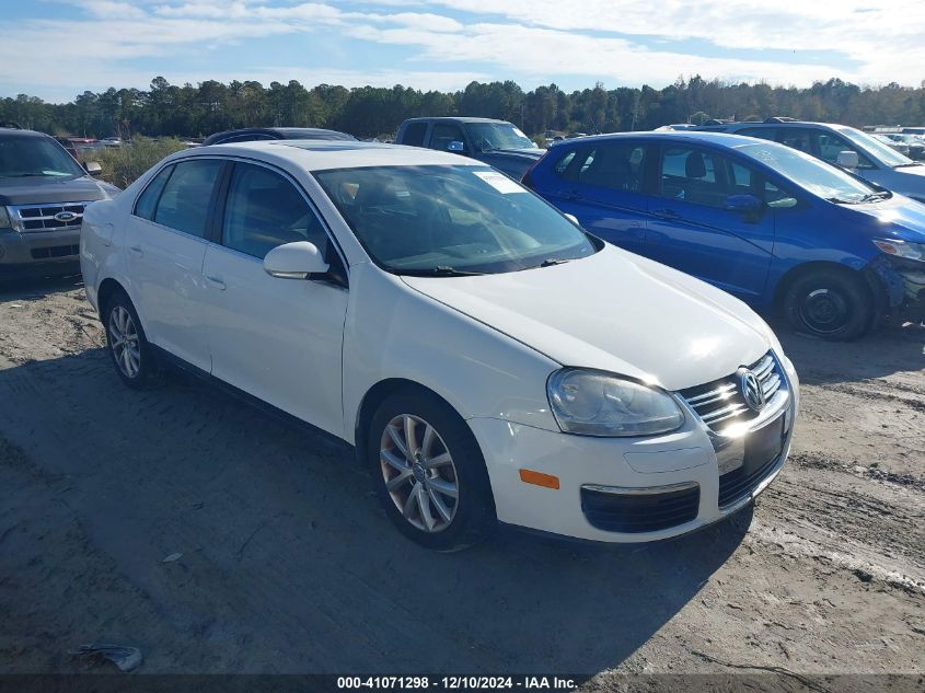 2010 VOLKSWAGEN JETTA SE #3052071811