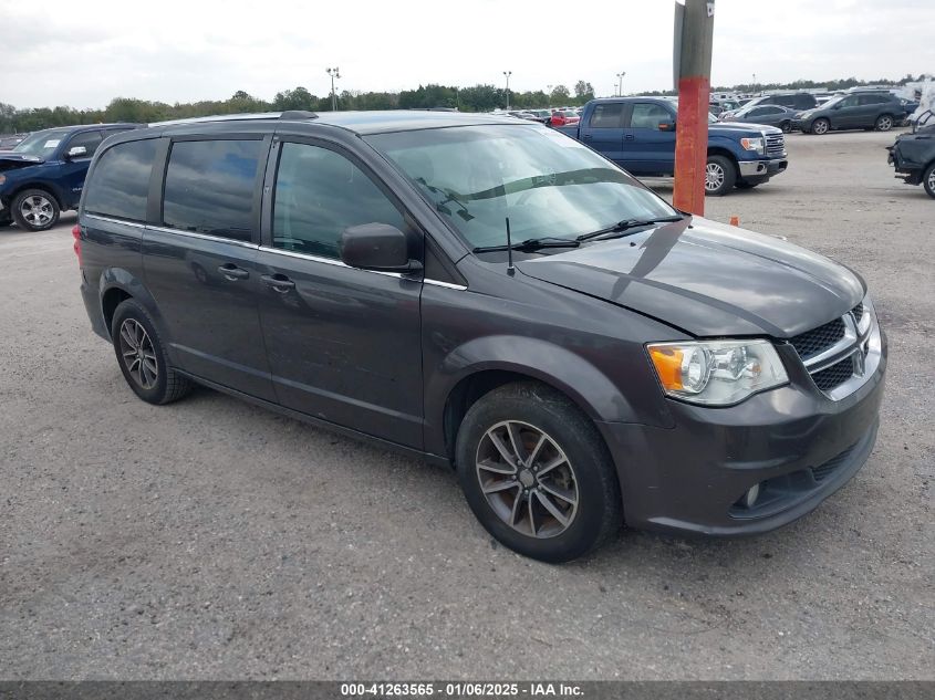 2017 DODGE GRAND CARAVAN SXT #3056064089