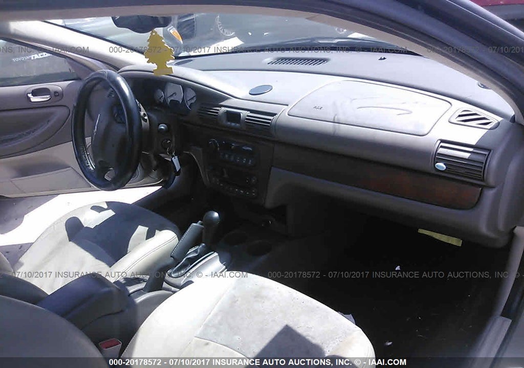 2005 Chrysler Sebring Limited Sedan vin: 1C3EL66R55N646168
