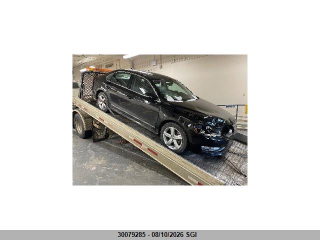 2015 VOLKSWAGEN PASSAT SE