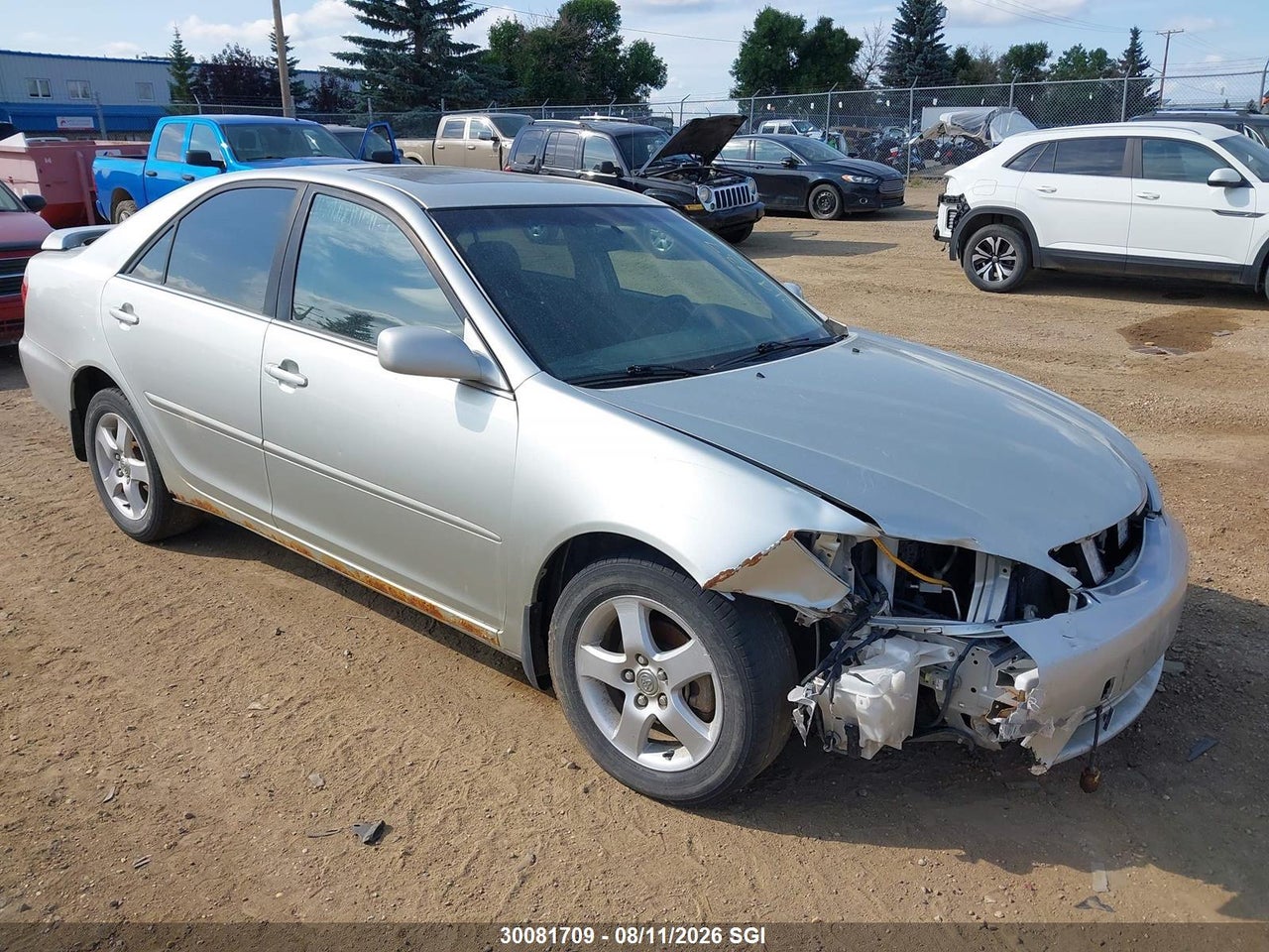 JTDBE32K153019737 · 2005 TOYOTA CAMRY LE/XLE/SE