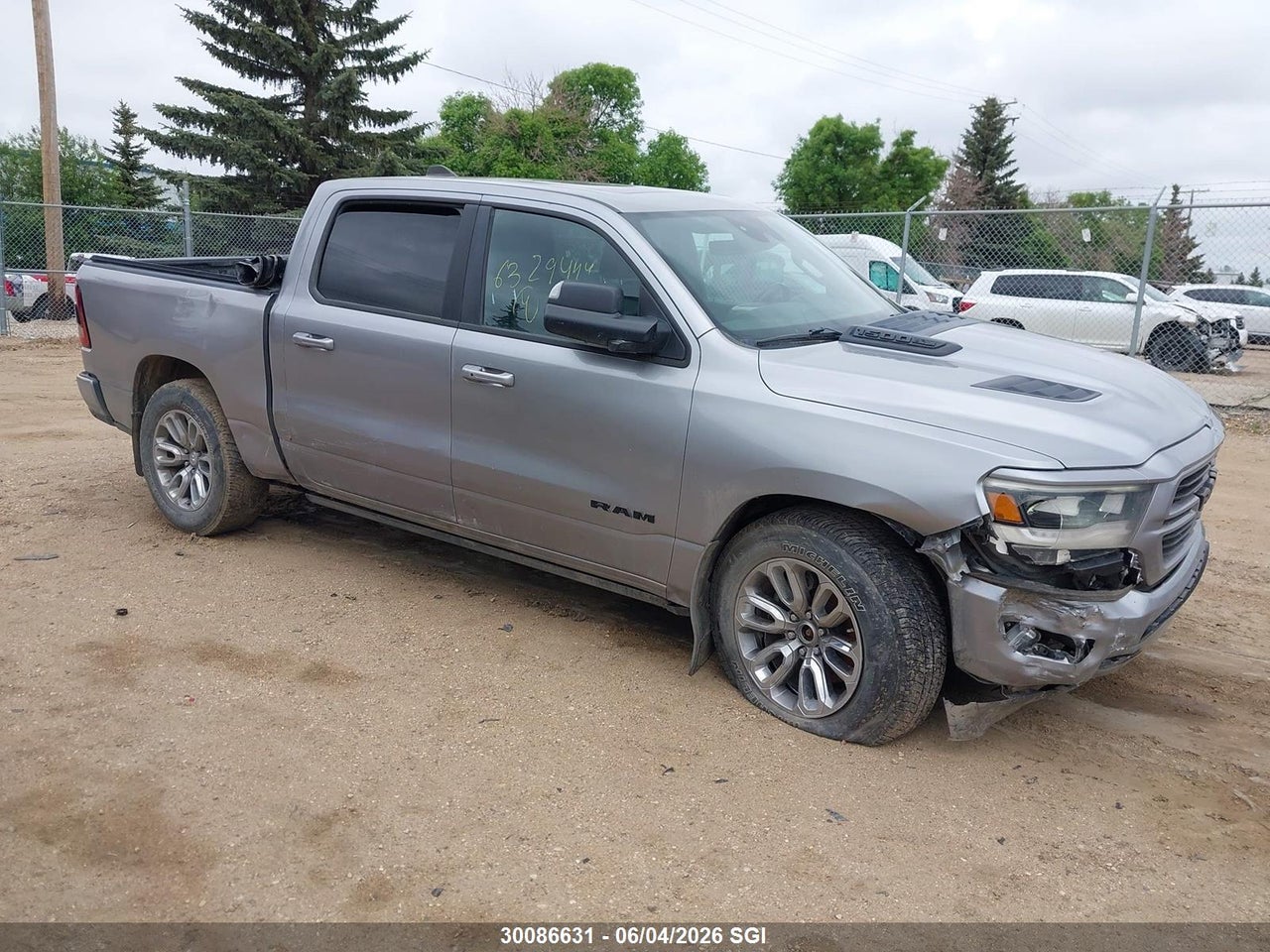 1C6SRFLT2KN551860 · 2019 RAM 1500 REBEL