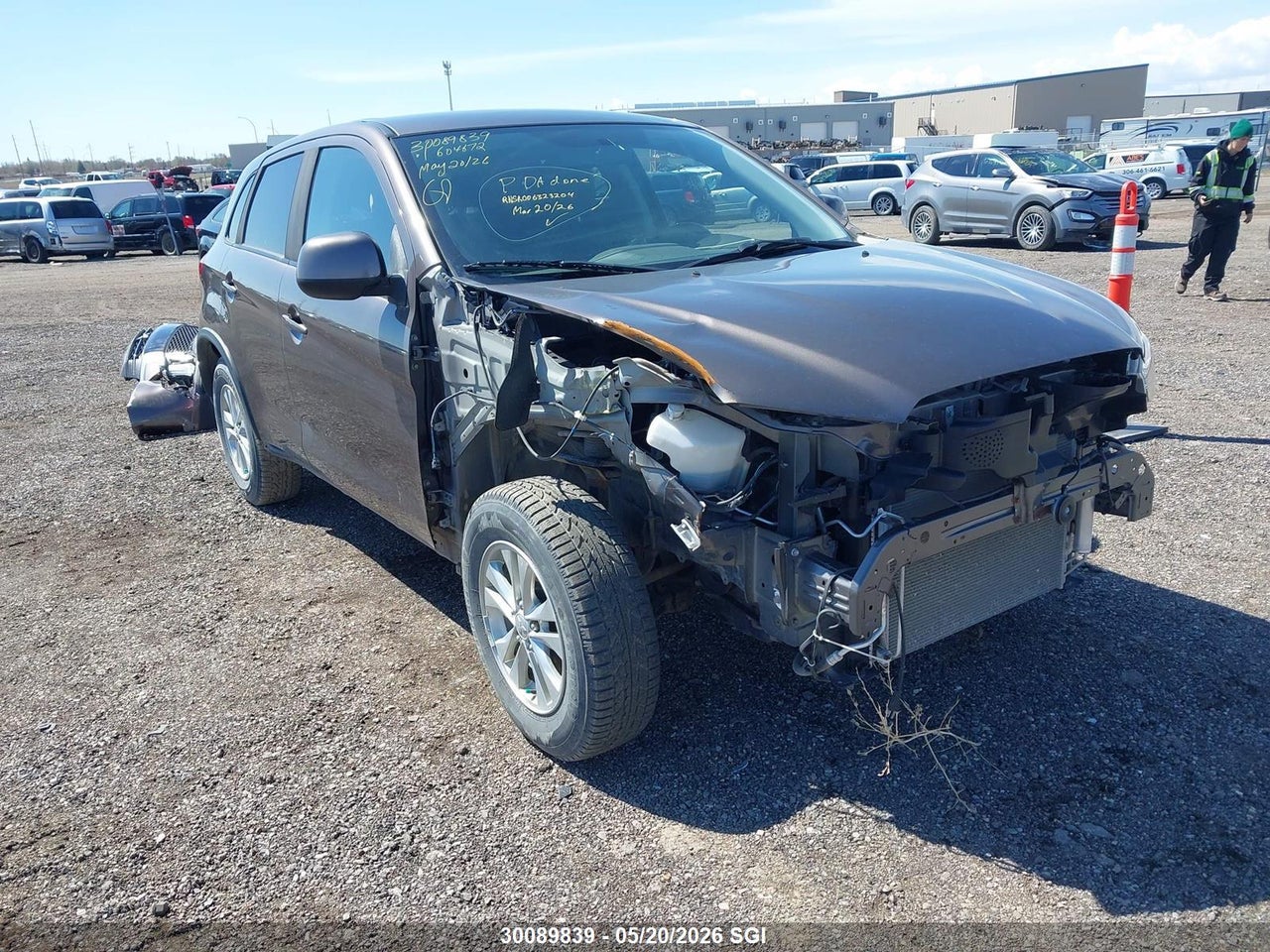 JA4AJ3AU7KU604672 · 2019 MITSUBISHI RVR SE