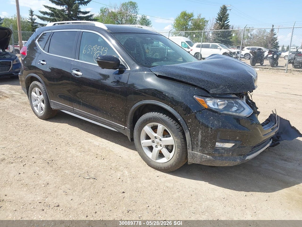 5N1AT2MV2HC747974 · 2017 NISSAN ROGUE SV/SL