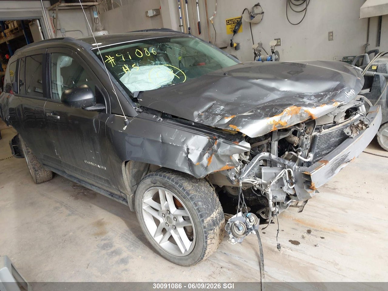 1C4NJDAB4CD671324 · 2012 JEEP COMPASS