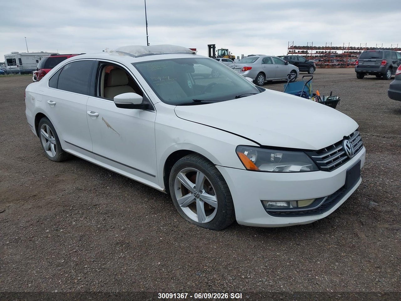 1VWBV7A38FC022313 · 2015 VOLKSWAGEN PASSAT SE