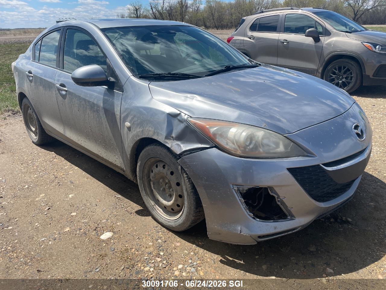 JM1BL1SF4A1100587 · 2010 MAZDA 3 I