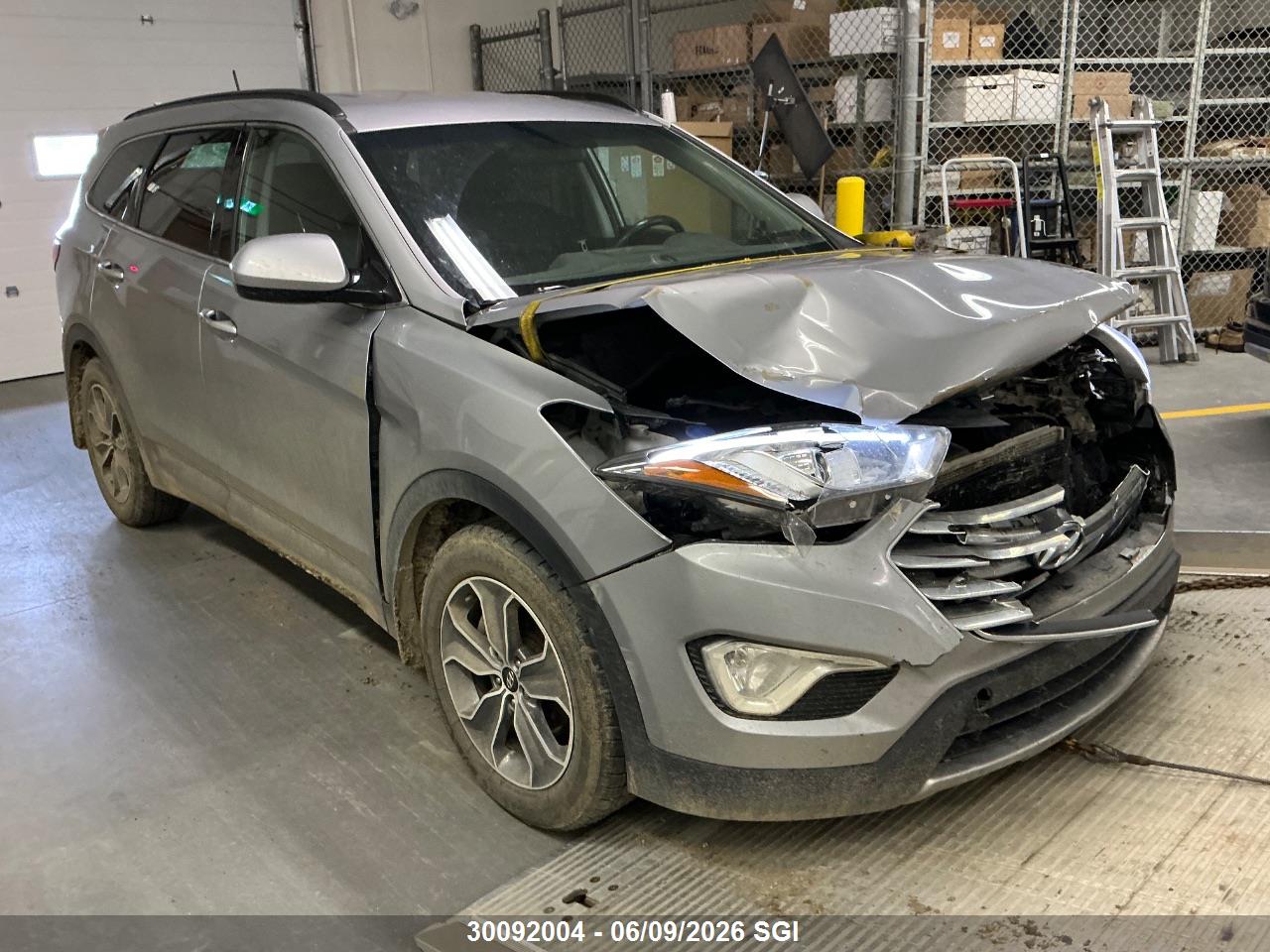 KM8SNDHF9GU156868 · 2016 HYUNDAI SANTA FE SE/LIMITED