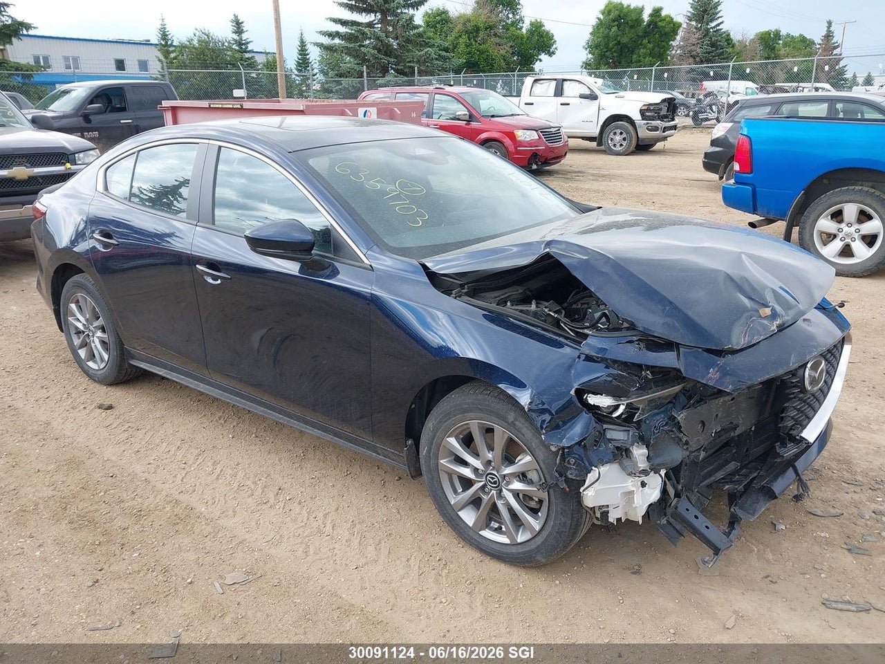 JM1BPBCM8R1710429 · 2024 MAZDA 3 PREFERRED
