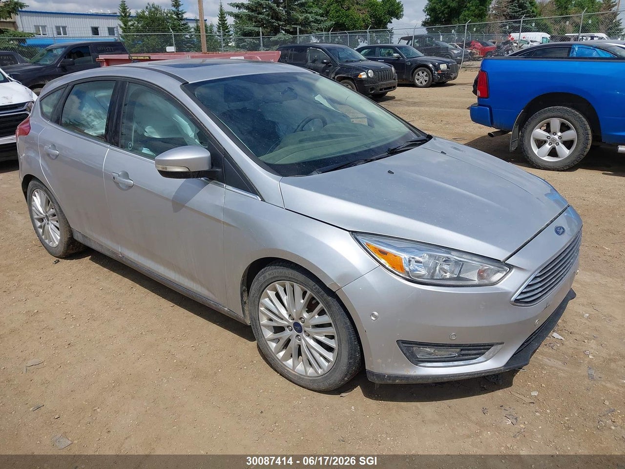 1FADP3N27GL277994 · 2016 FORD FOCUS TITANIUM