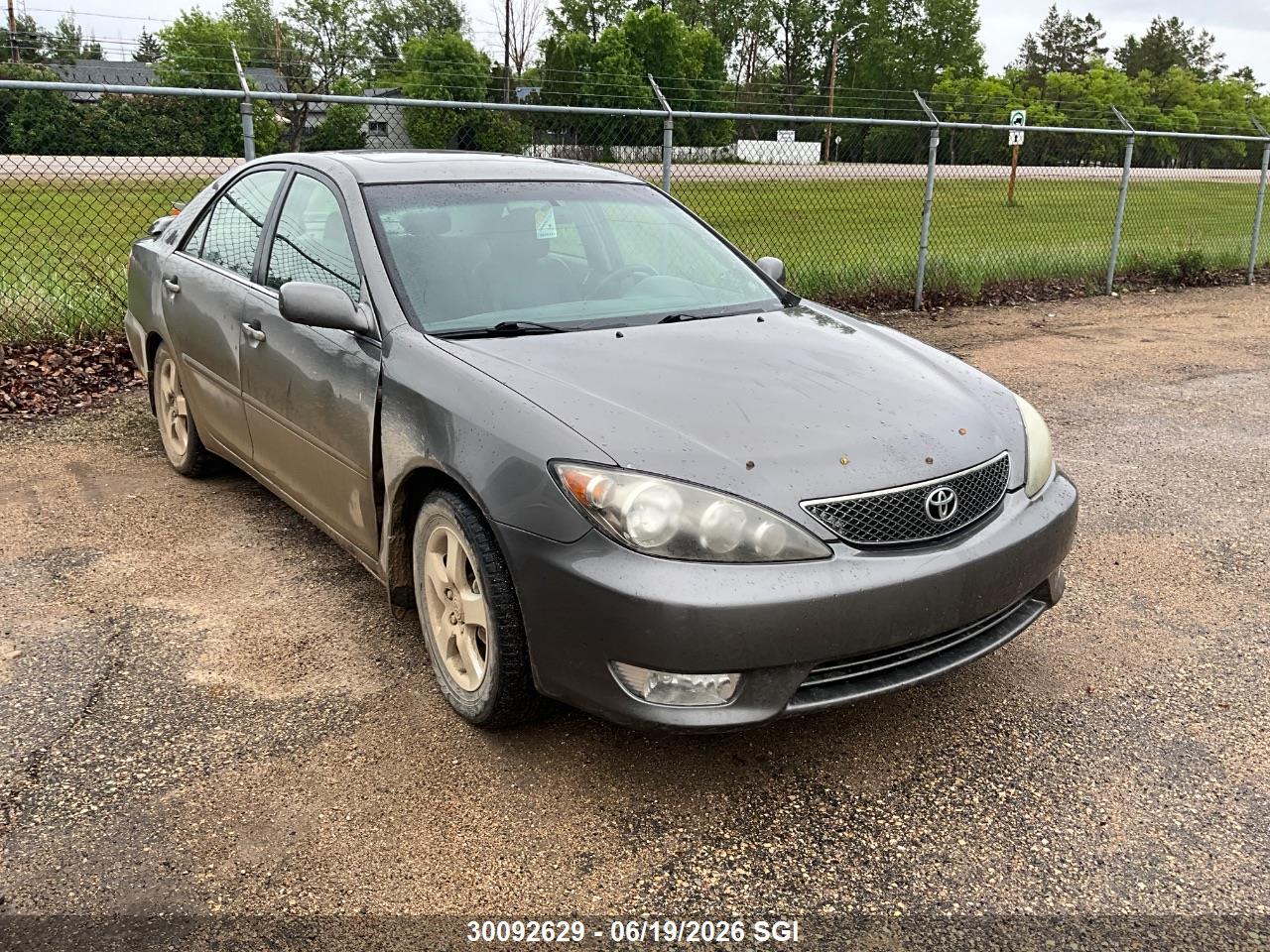 4T1BE32K95U521031 · 2005 TOYOTA CAMRY LE/XLE/SE