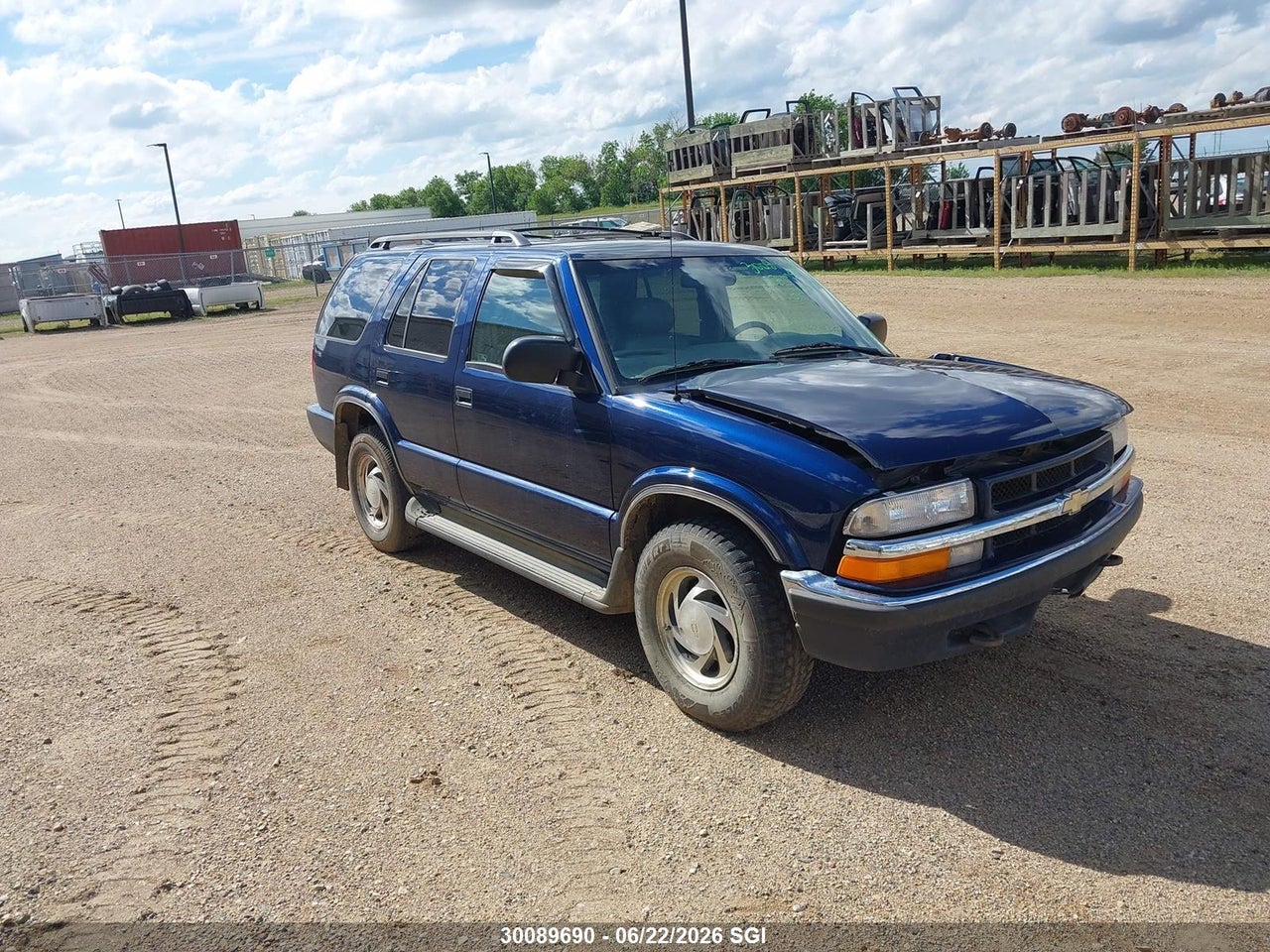 1GNDT13W4Y2212387 · 2000 CHEVROLET BLAZER