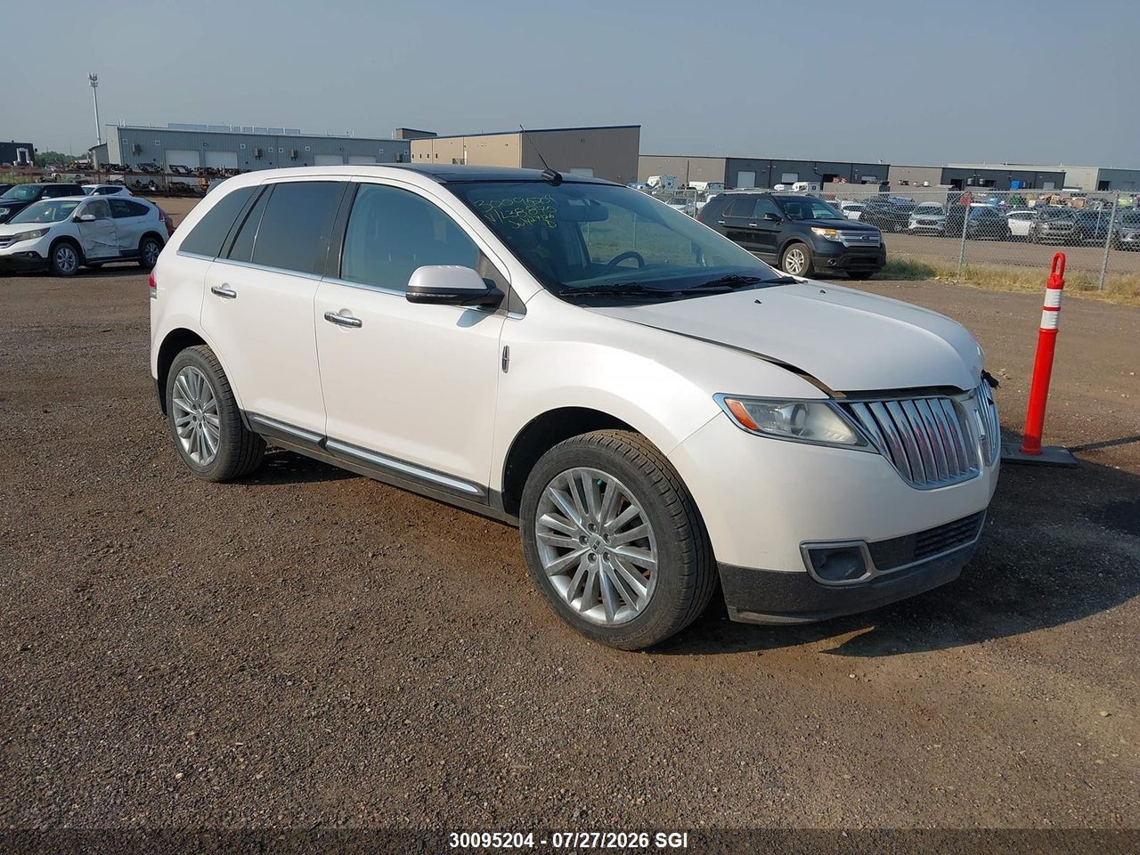 2LMDJ8JK6DBL38875 · 2013 LINCOLN MKX