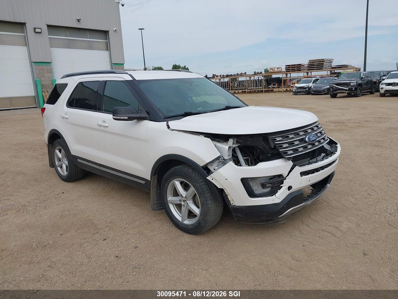 1FM5K8DH6HGD45899 · 2017 FORD EXPLORER XLT