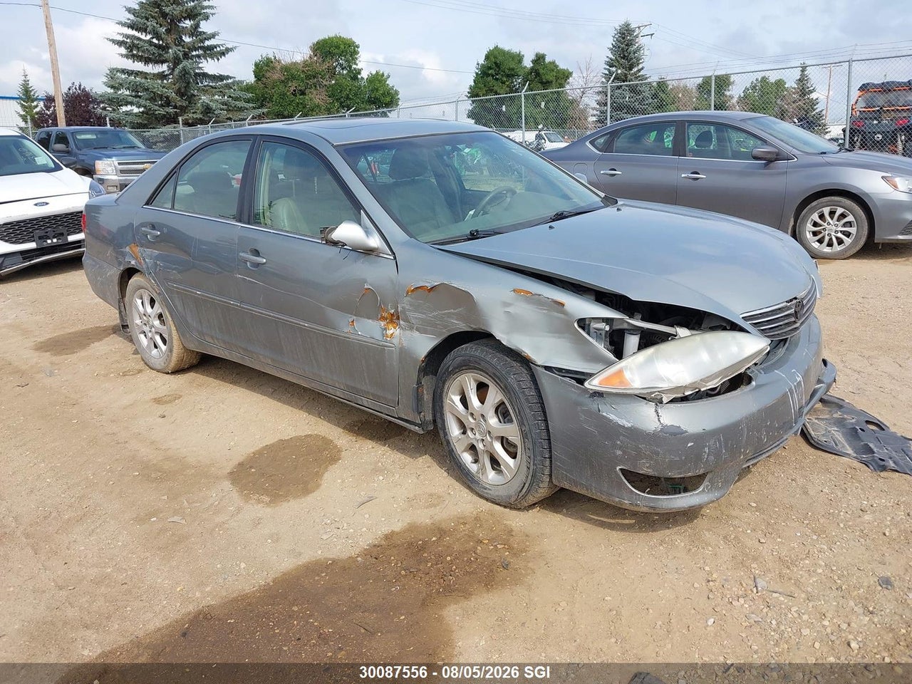 4T1BF30K45U615396 · 2005 TOYOTA CAMRY LE/XLE/SE