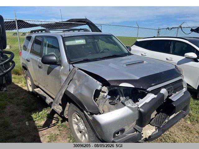 JTEBU5JR1A5025674 · 2010 TOYOTA 4RUNNER SR5/LIMITED/TRAIL