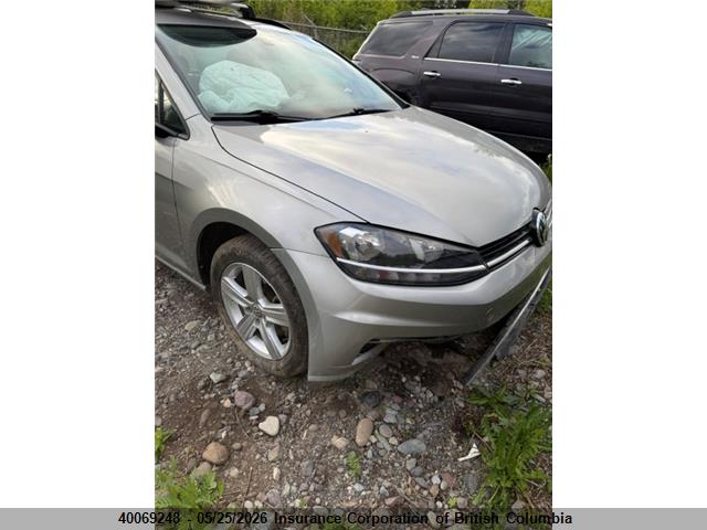 3VW117AU4JM****** · 2018 VOLKSWAGEN GOLF