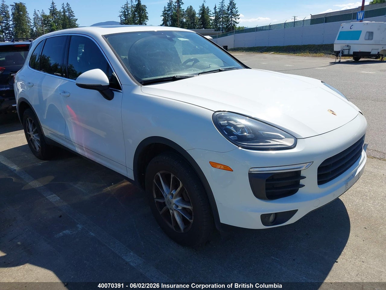 WP1AA2A23GK****** · 2016 PORSCHE CAYENNE · 1/12