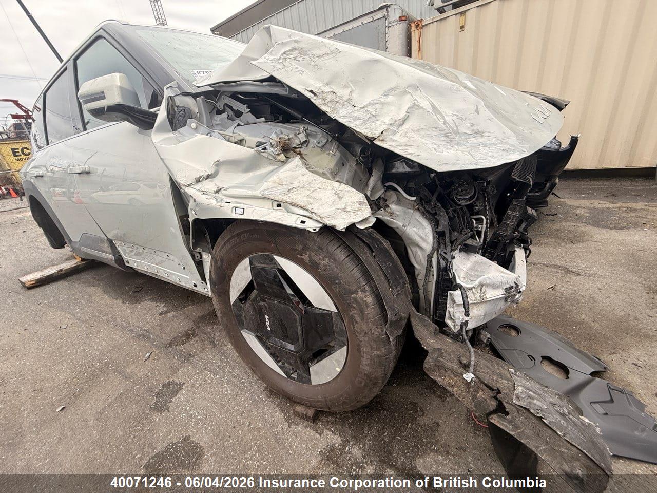 KNDAFFS52T6071684 · 2026 KIA EV9
