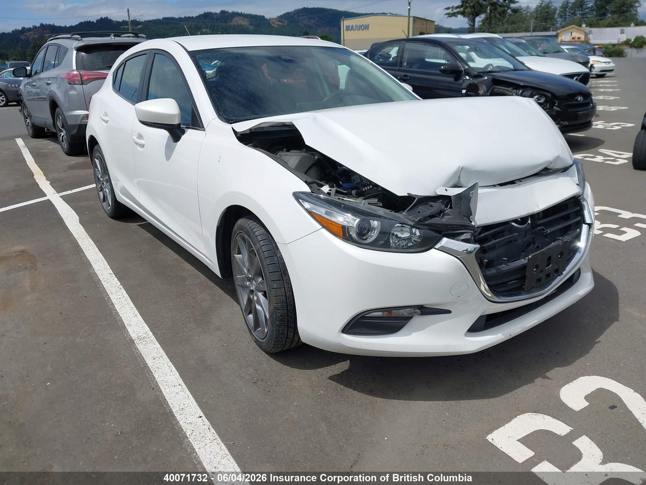3MZBN1L3XJM205701 · 2018 MAZDA 3 TOURING