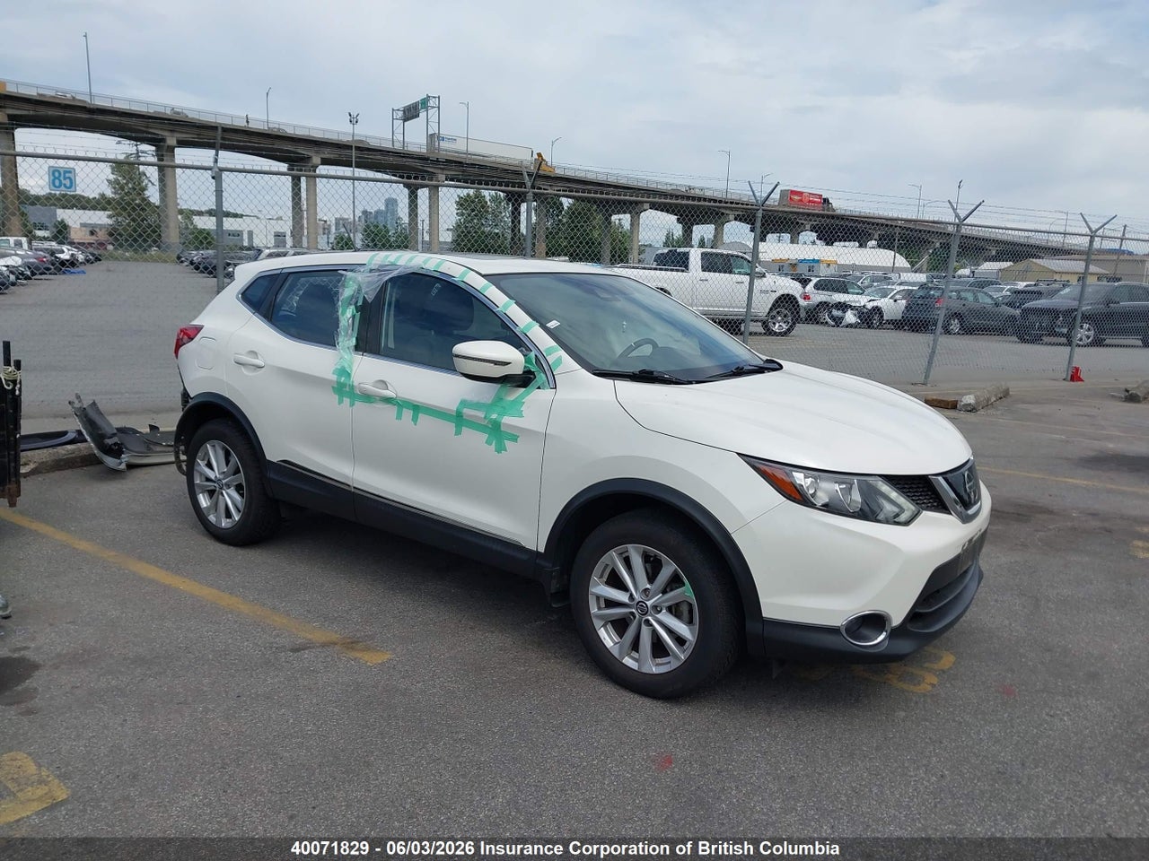 JN1BJ1CR0KW317639 · 2019 NISSAN QASHQAI S/SL/SV