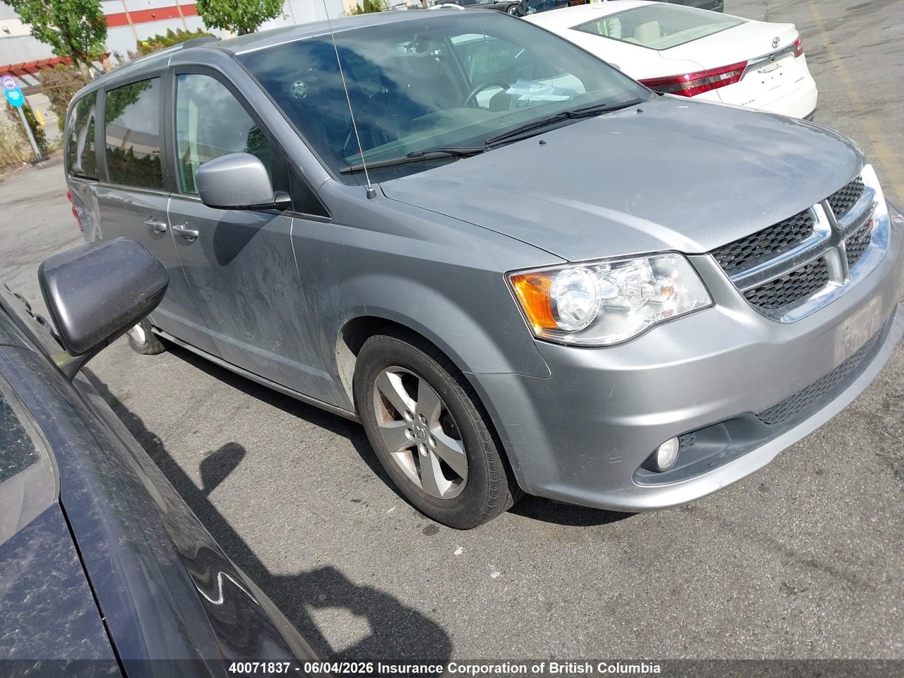2C4RDGBG5JR243809 · 2018 DODGE GRAND CARAVAN SE